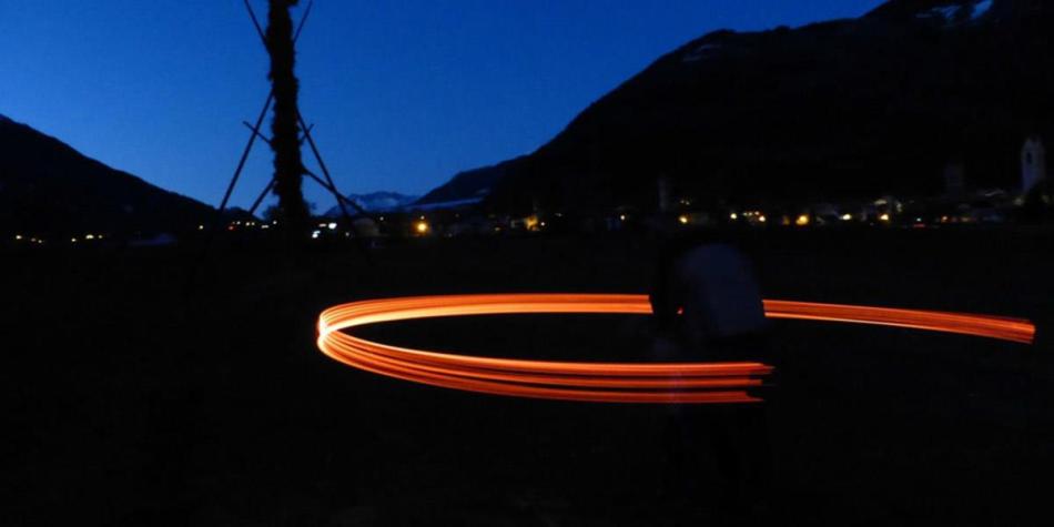 Lancio dei dischi ardenti in Val Venosta